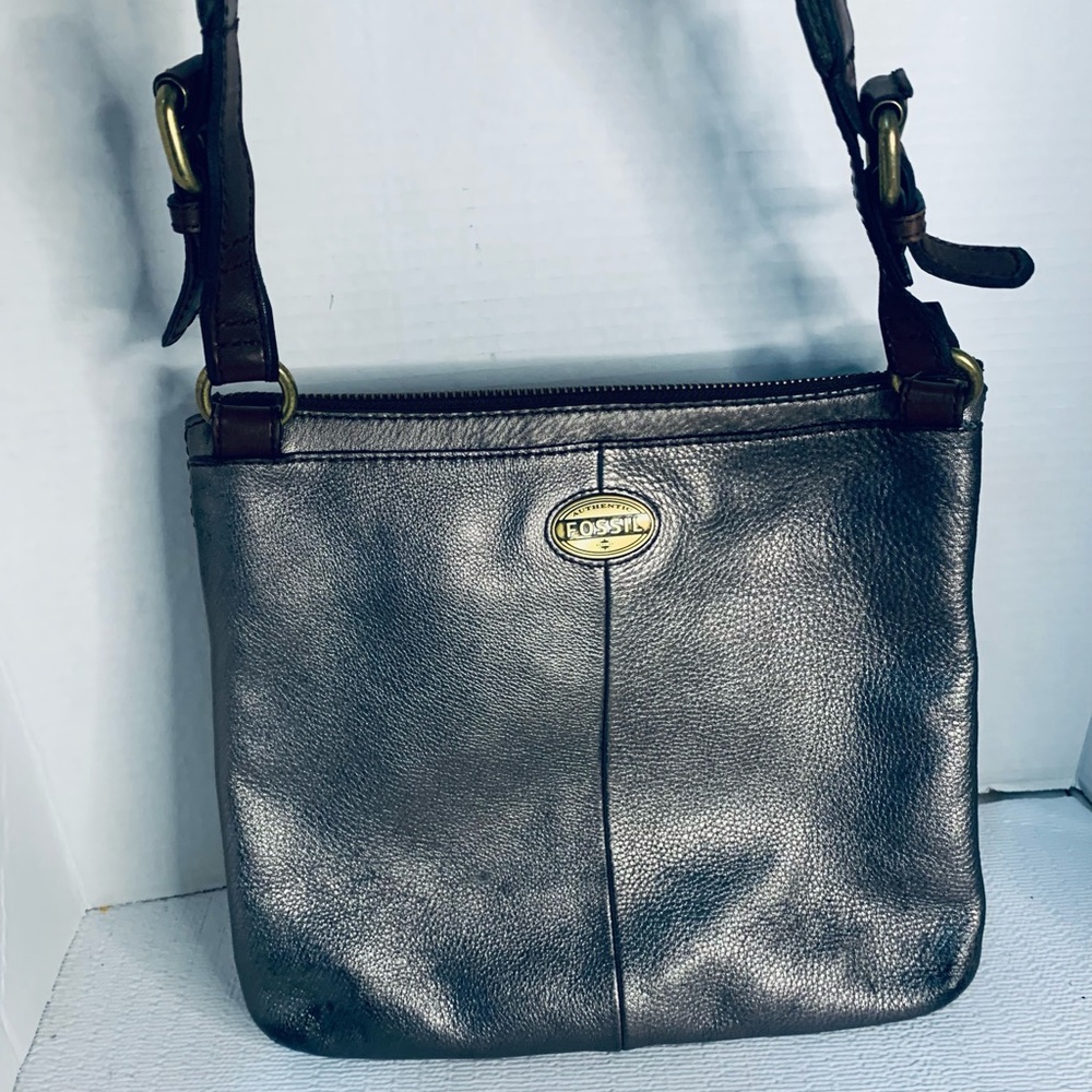 Fossil Explorer Smoke Silver Leather Crossbody Hipster Bag Purse Zip Pockets